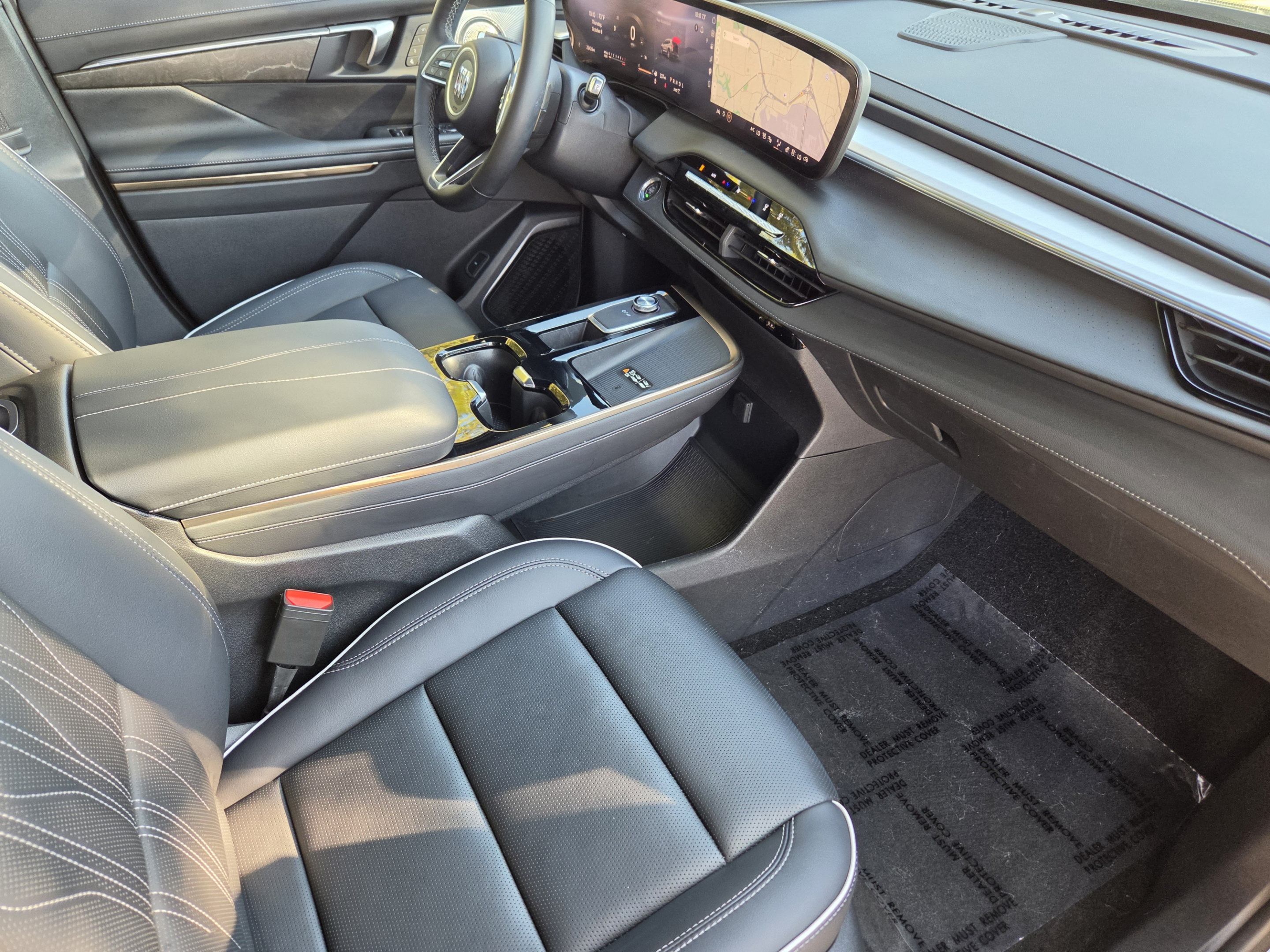 Used 2025 Buick Enclave Avenir w/ Trailering Package, 5000 lbs. AWD/4WD image 8