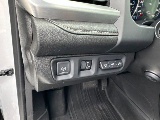 Used 2021 GMC Acadia SLT w/ Technology Package AWD/4WD image 16
