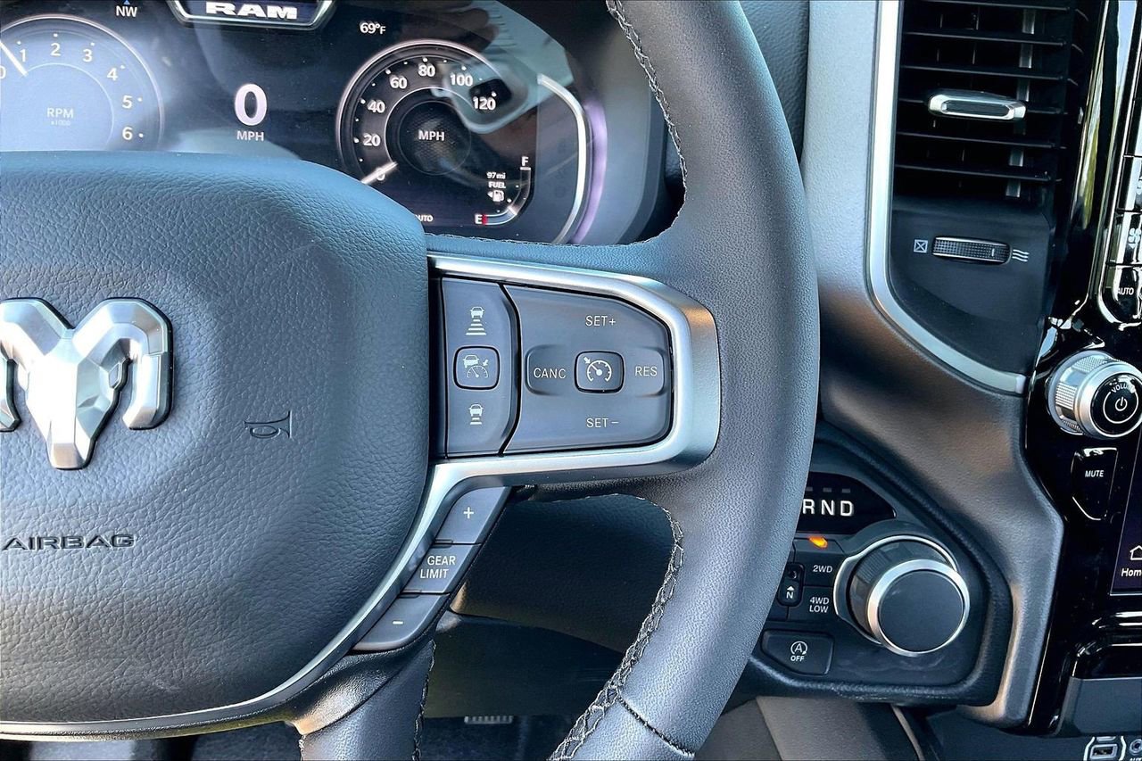 New 2026 RAM 1500 Big Horn AWD/4WD image 31