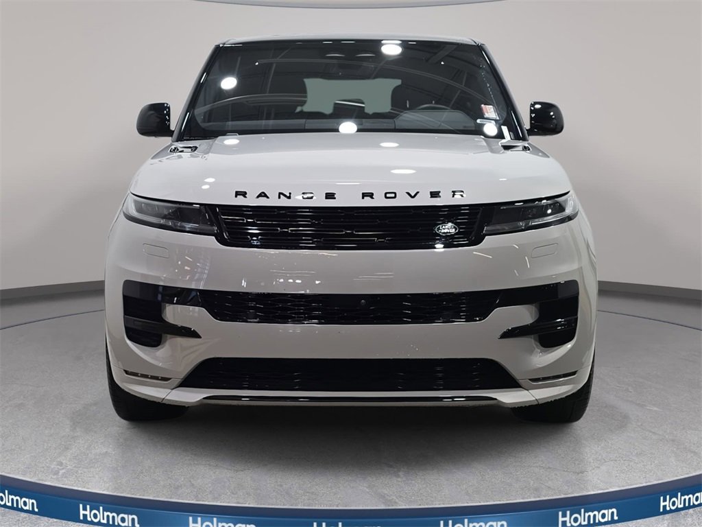 Used 2024 Land Rover Range Rover Sport Dynamic SE image 3