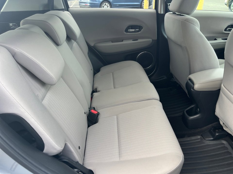 Used 2017 Honda HR-V EX image 33