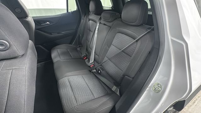 Used 2025 Chevrolet Equinox LT image 12