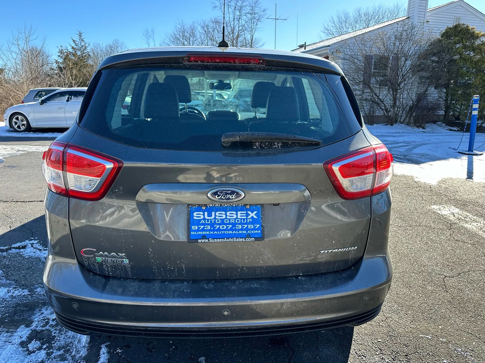 Used 2017 Ford C-MAX Energi Titanium w/ Equipment Group 501A image 5