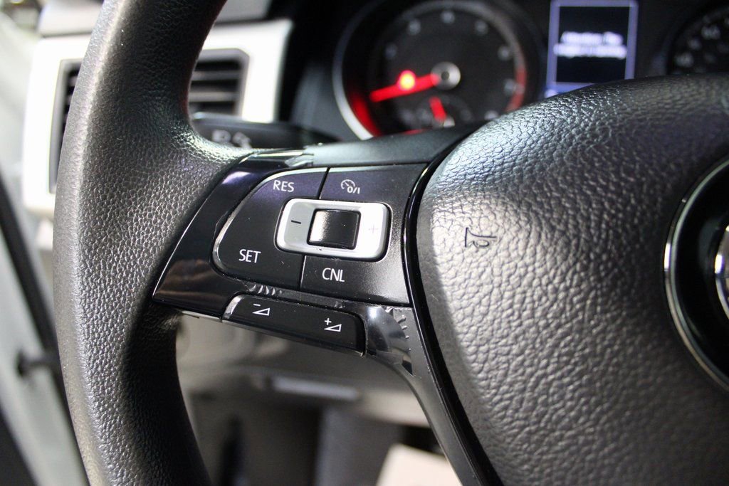 Used 2018 Volkswagen Atlas Launch Edition image 28