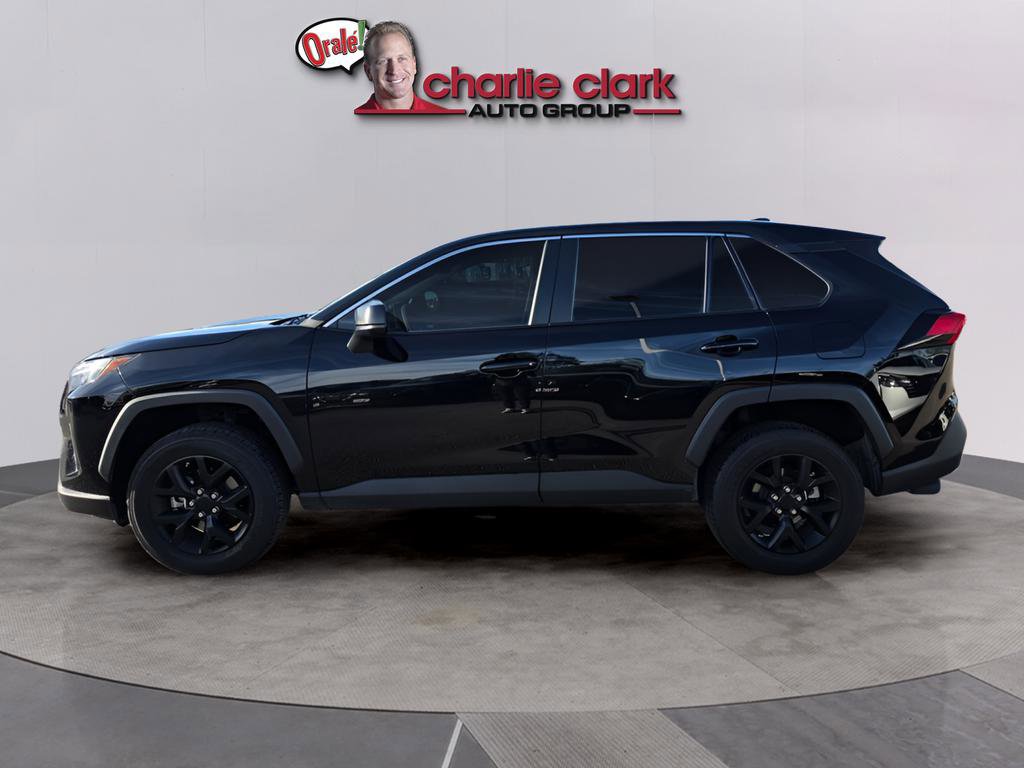 Used 2023 Toyota RAV4 LE FWD image 3