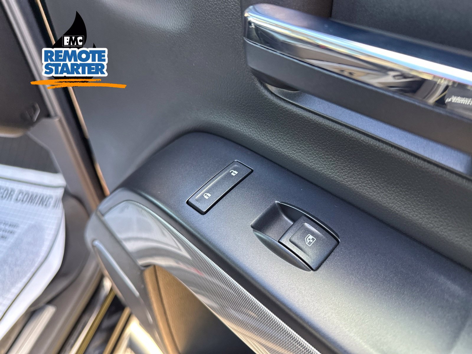 Used 2017 Chevrolet Silverado 1500 LTZ Z71 w/ Midnight Edition AWD/4WD image 36