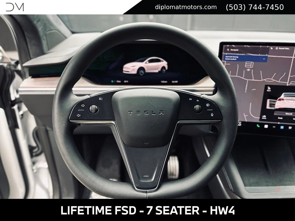 Used 2025 Tesla Model X AWD/4WD image 32