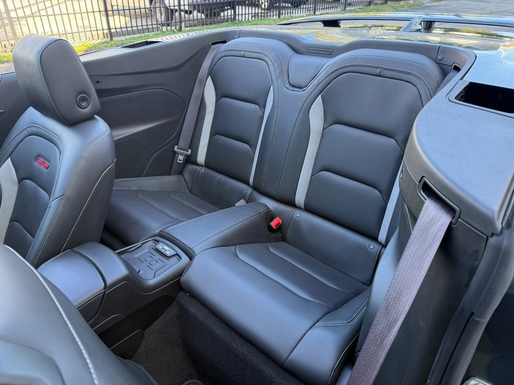 Used 2017 Chevrolet Camaro SS image 11