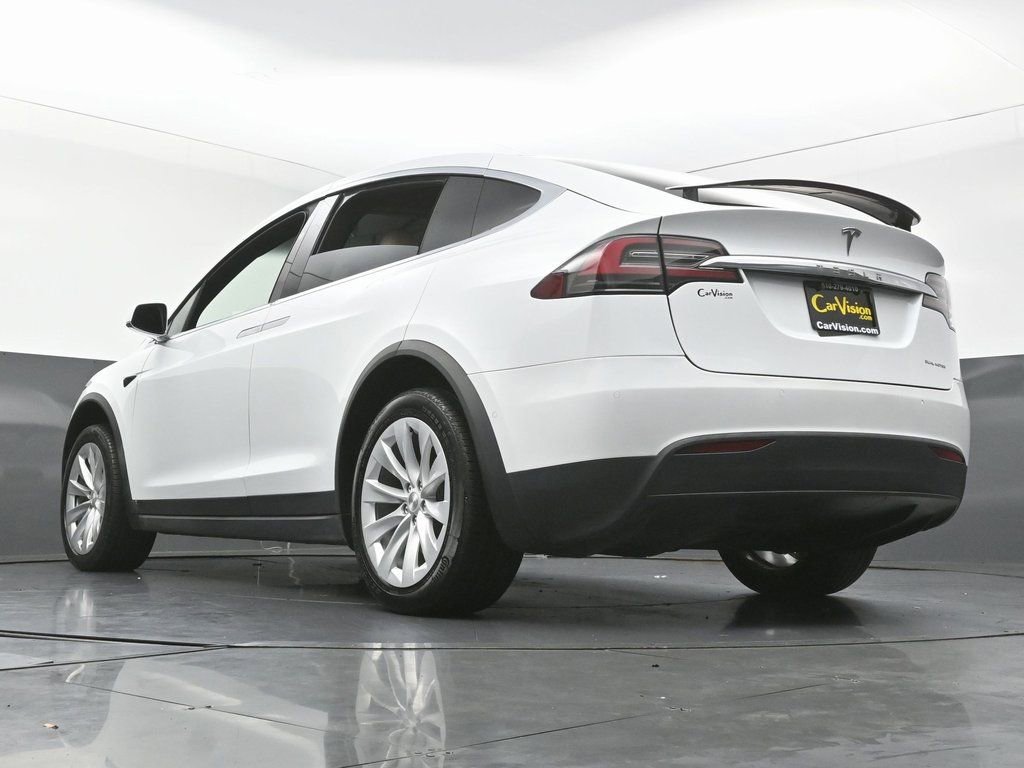 Used 2021 Tesla Model X Long Range image 48