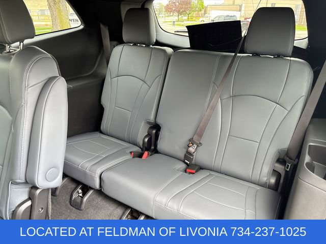 Certified 2024 Buick Enclave Essence w/ Sport Touring Edition FWD image 34