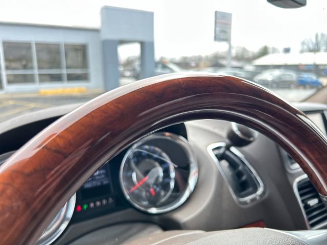 Used 2012 Chrysler Town & Country Limited image 58