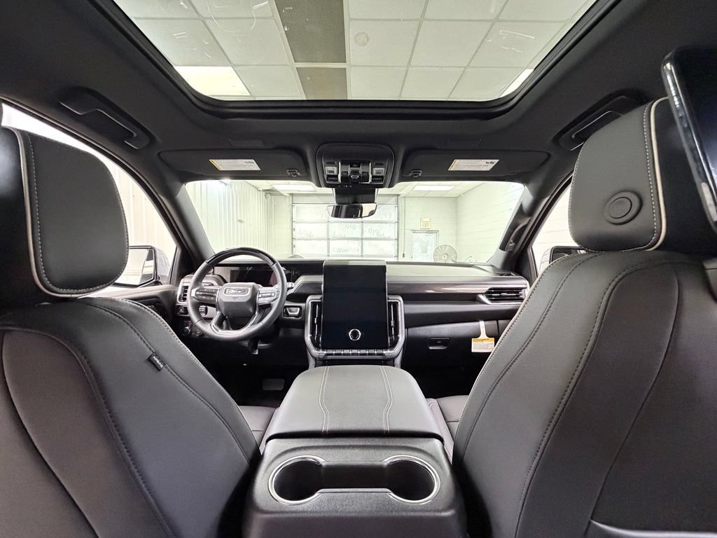 New 2026 GMC Yukon XL Elevation w/ Elevation Premium Package AWD/4WD image 30