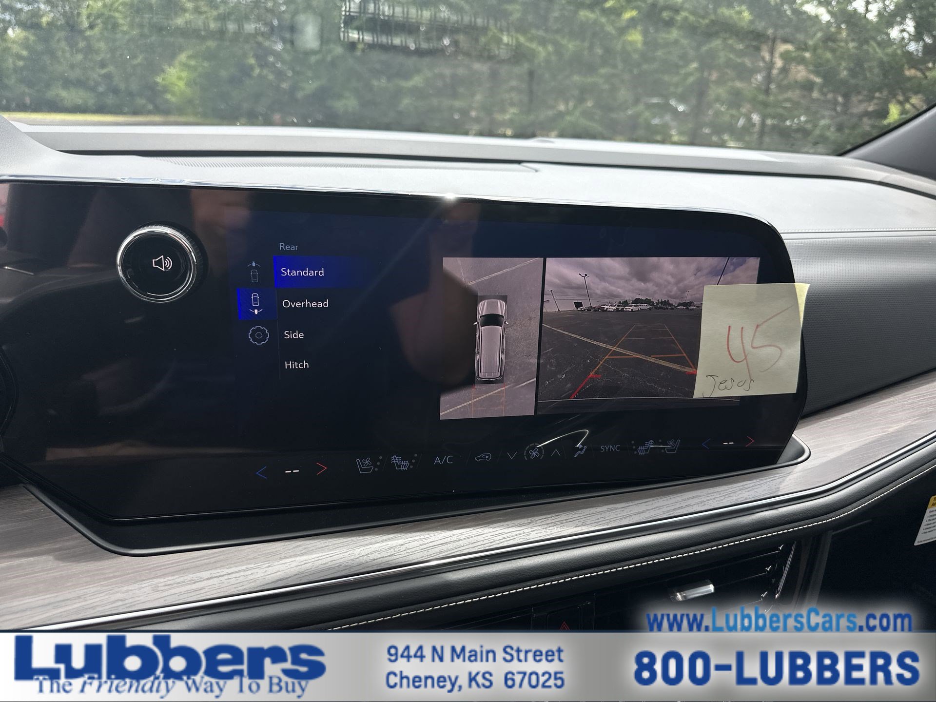 New 2025 Chevrolet Suburban Premier image 16