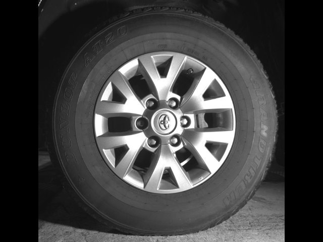 Used 2018 Toyota Tacoma SR5 AWD/4WD image 10