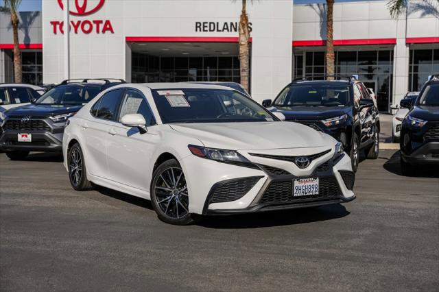 Certified 2023 Toyota Camry SE image 1