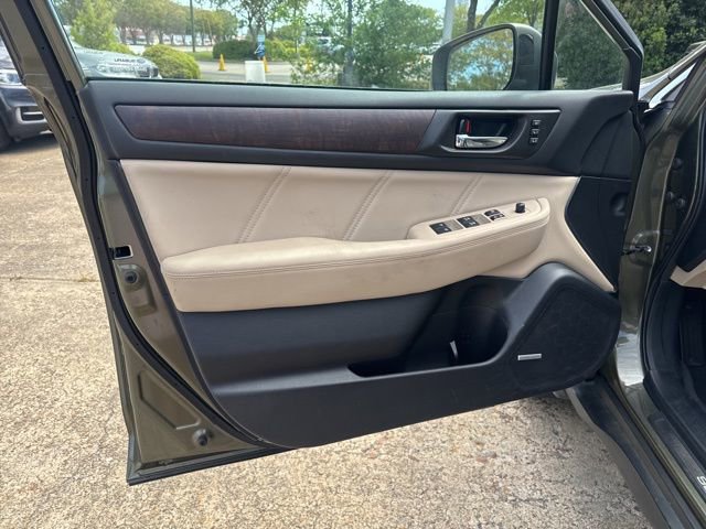 Used 2018 Subaru Outback 2.5i Limited AWD/4WD image 19