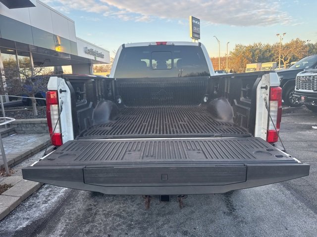 Used 2017 Ford F350 Lariat image 36