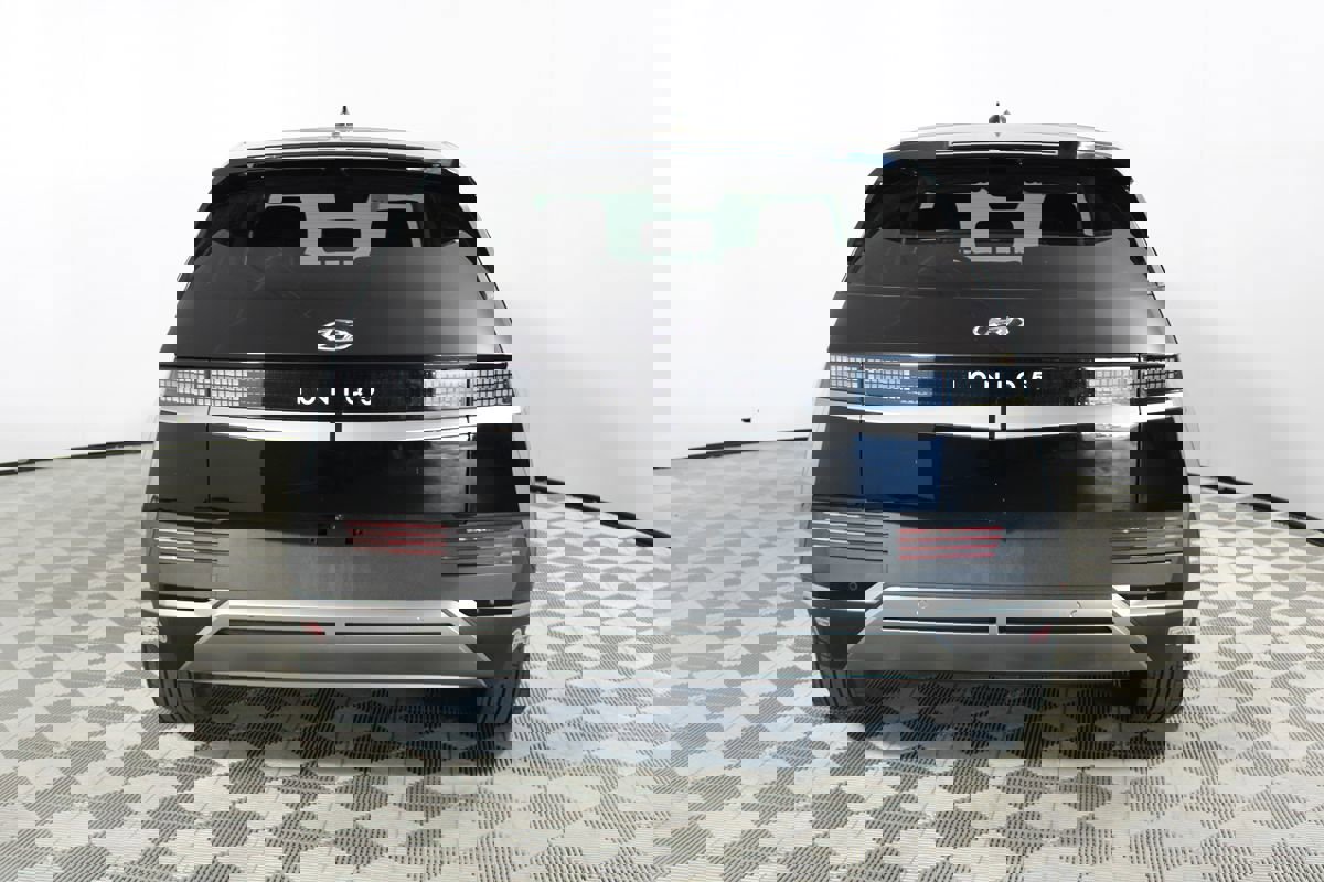 Used 2024 Hyundai Ioniq 5 SE image 33