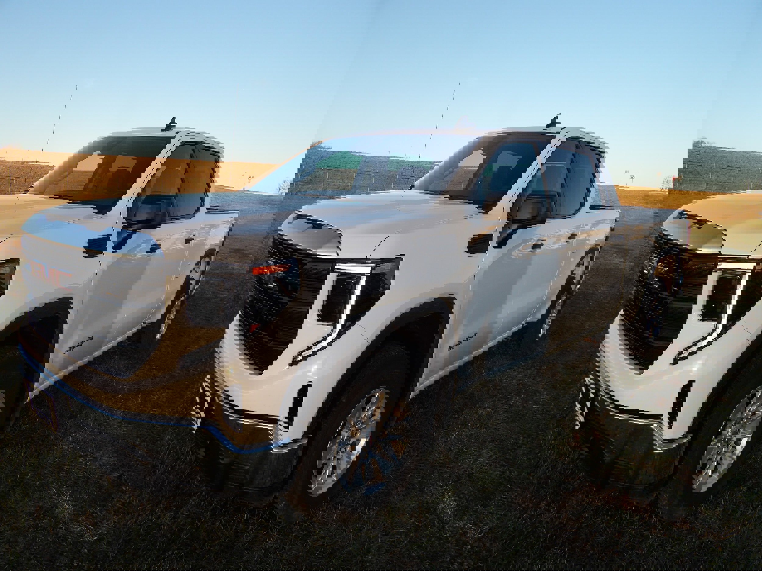 Used 2025 GMC Sierra 1500 Pro w/ Pro Value Package image 2