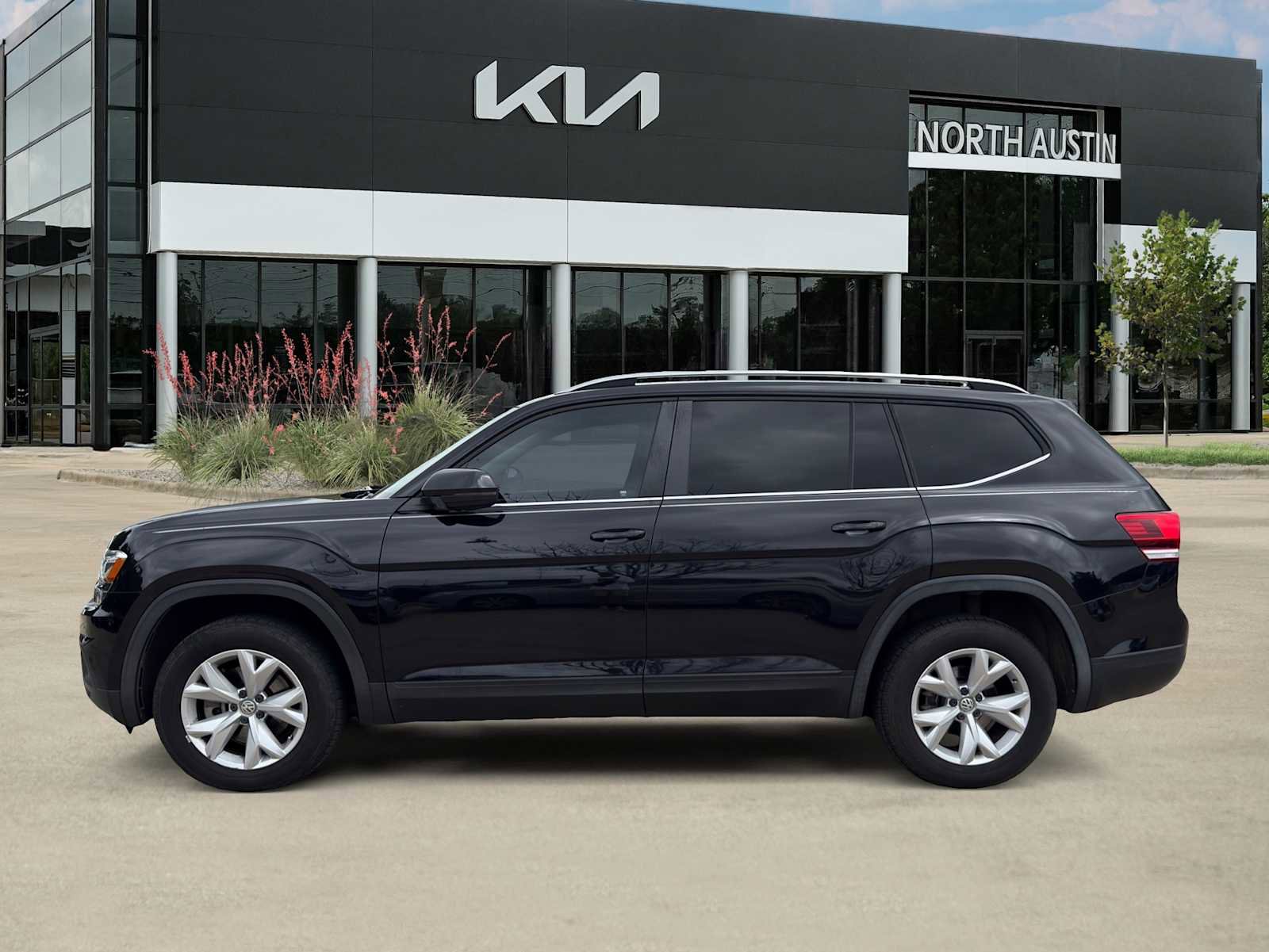 Used 2019 Volkswagen Atlas SE FWD image 4