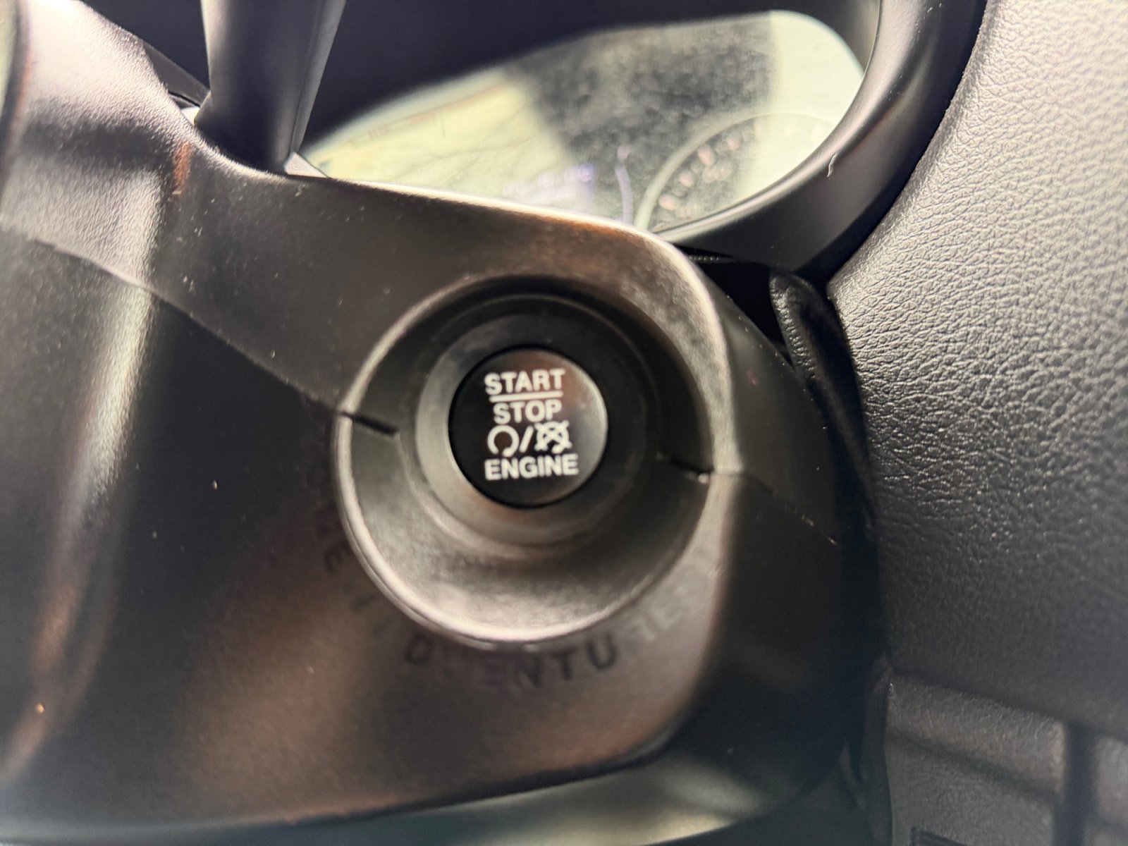 Used 2020 Jeep Renegade Altitude image 30
