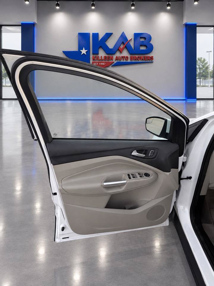 Used 2014 Ford Escape SE FWD image 9