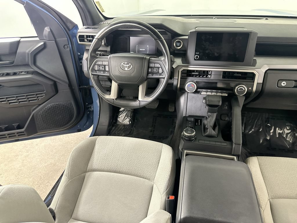 Used 2025 Toyota 4Runner SR5 AWD/4WD image 20