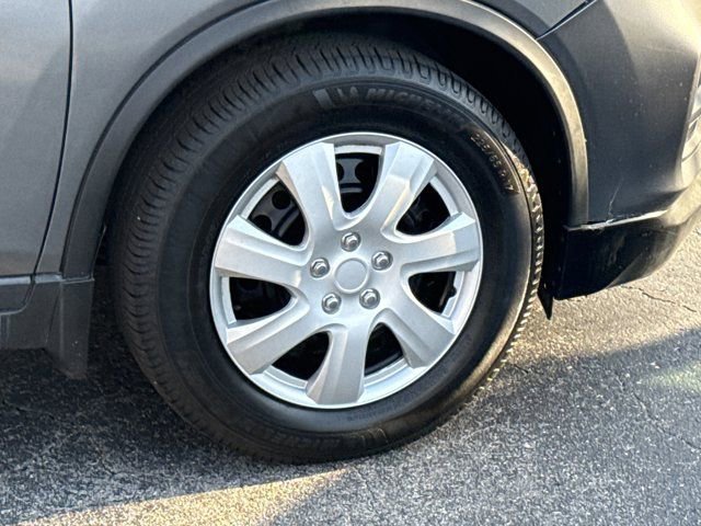Used 2018 Nissan Rogue S image 5