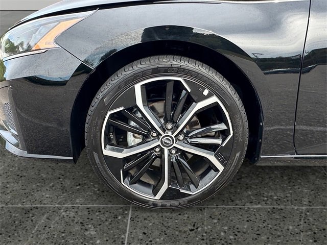 Used 2023 Nissan Altima 2.5 SR image 14