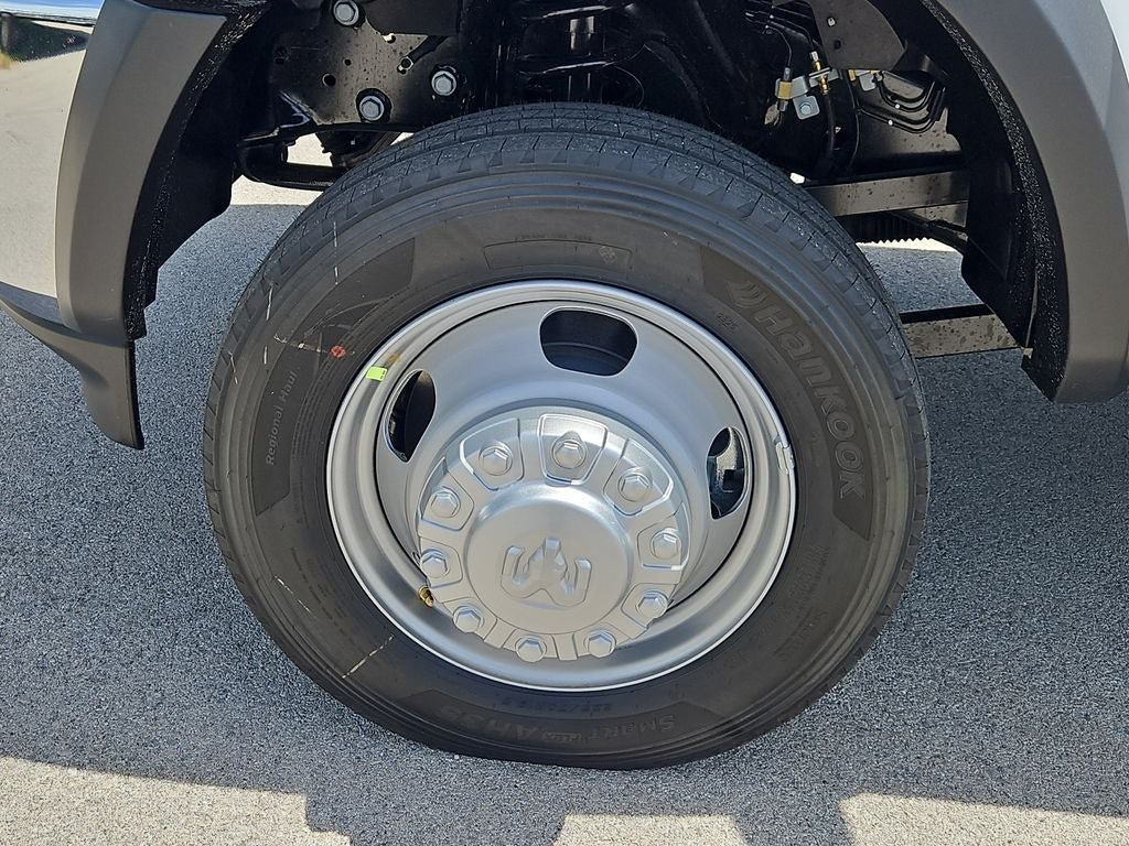 New 2026 RAM 5500 Tradesman AWD/4WD image 13