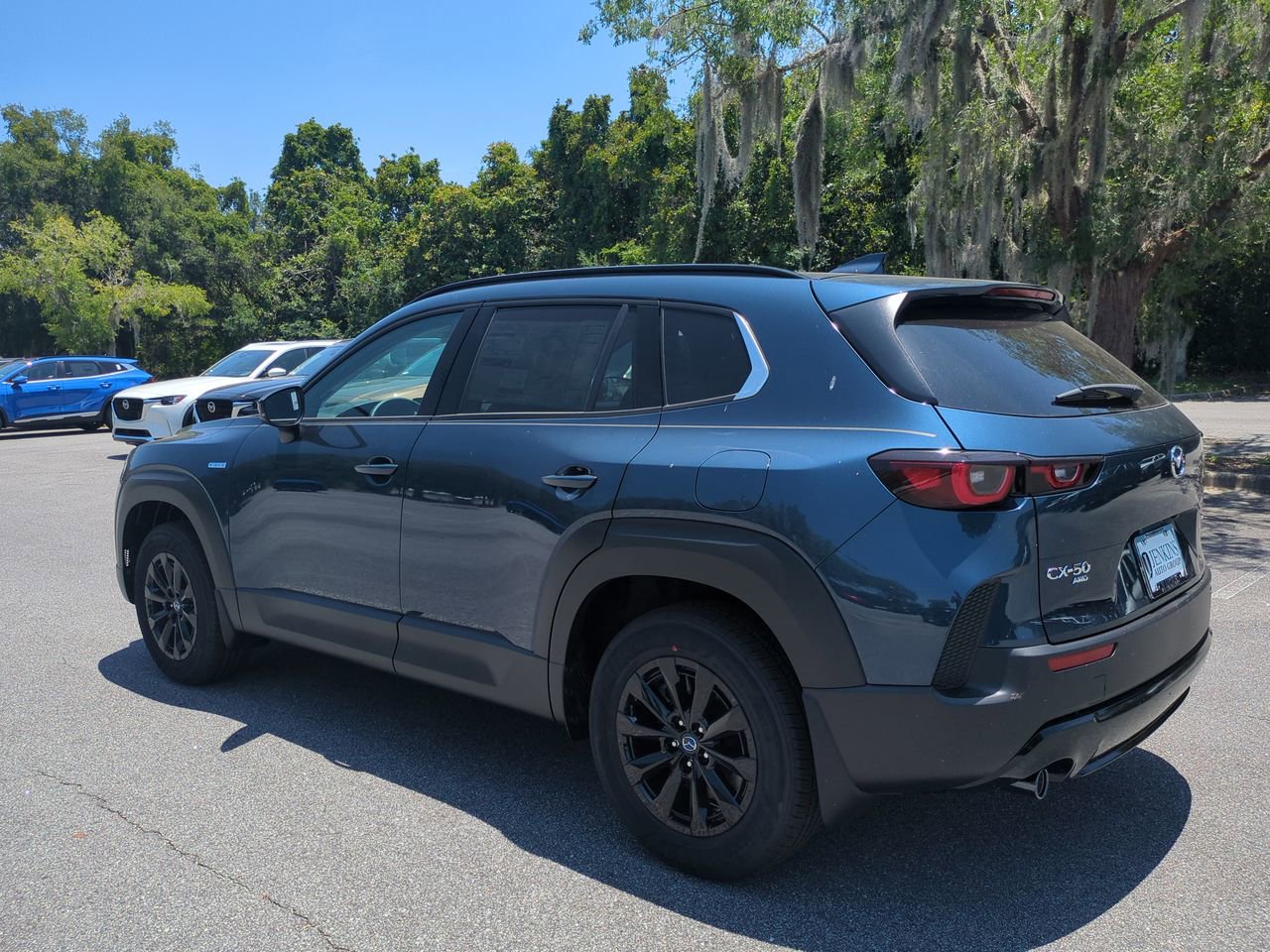 Used 2025 MAZDA CX-50 AWD 2.5 Hybrid w/ Premium Pkg image 5