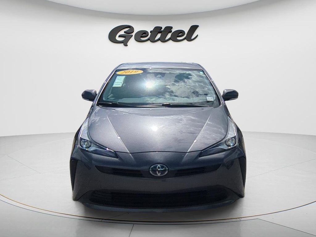 Used 2019 Toyota Prius LE image 16