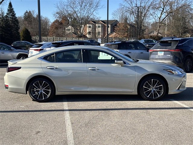 Certified 2025 Lexus ES 300h F Sport image 4