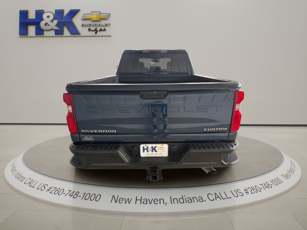Used 2020 Chevrolet Silverado 2500 Custom w/ Custom Value Package image 5