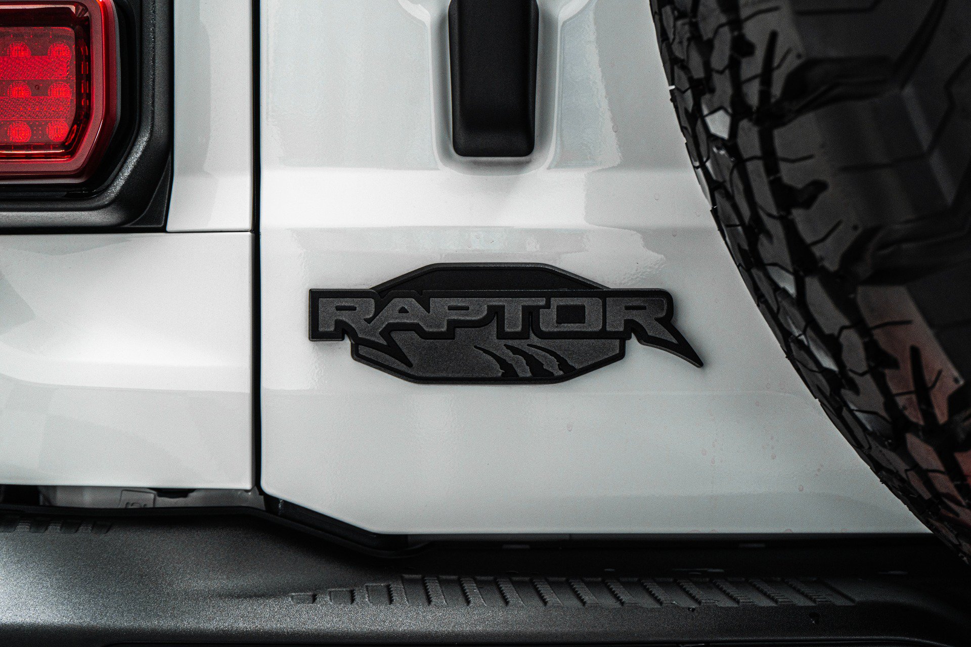 Used 2024 Ford Bronco Raptor AWD/4WD image 42