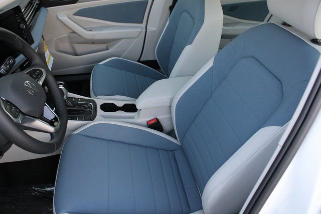 New 2026 Volkswagen Jetta SE image 5