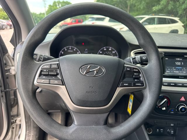 Used 2022 Hyundai Accent SE FWD image 16