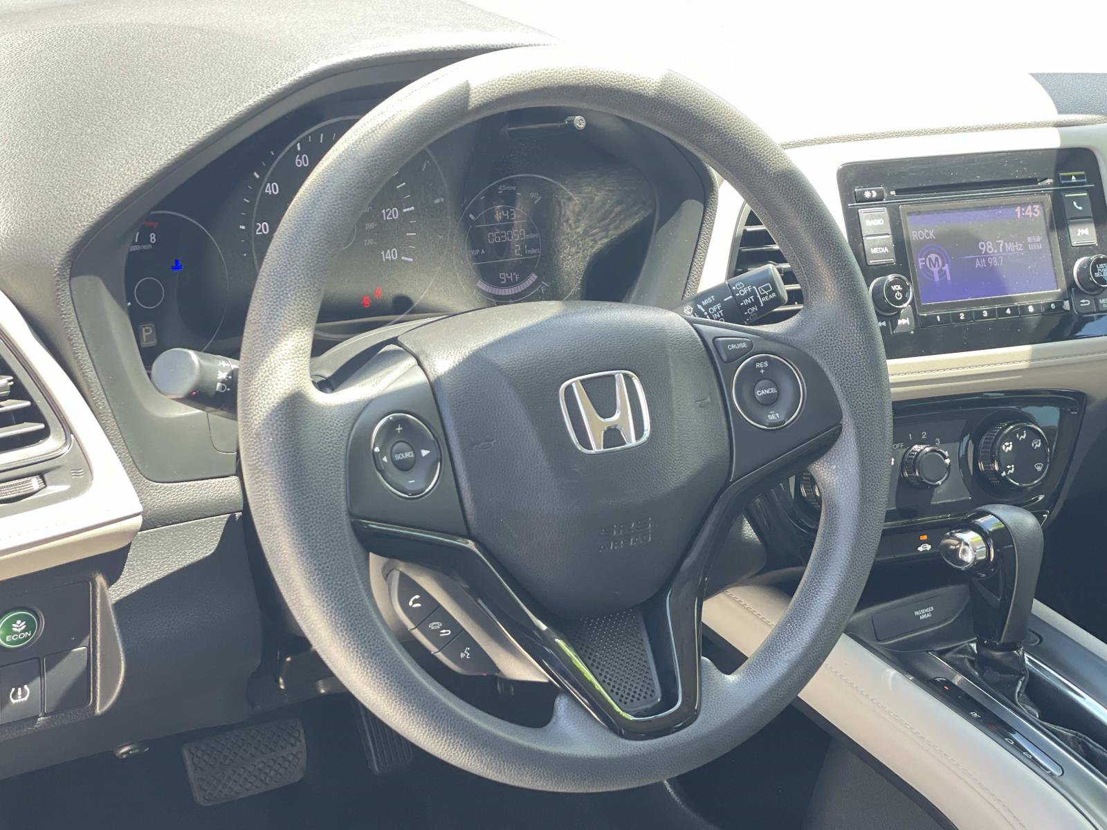 Used 2019 Honda HR-V LX image 3