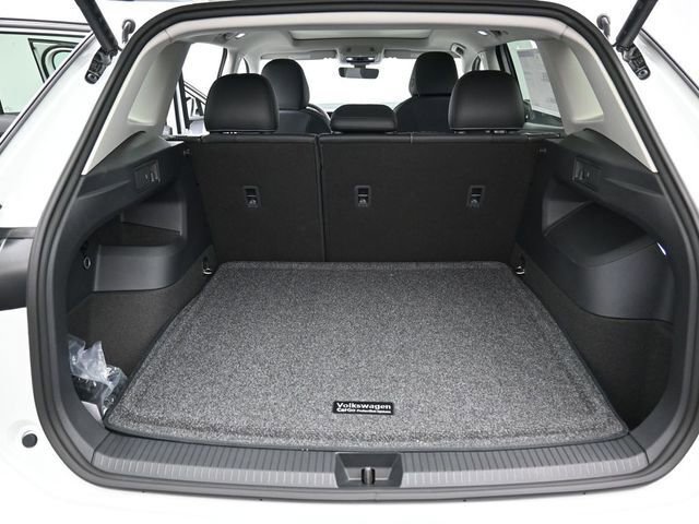 New 2026 Volkswagen Tiguan SE image 12