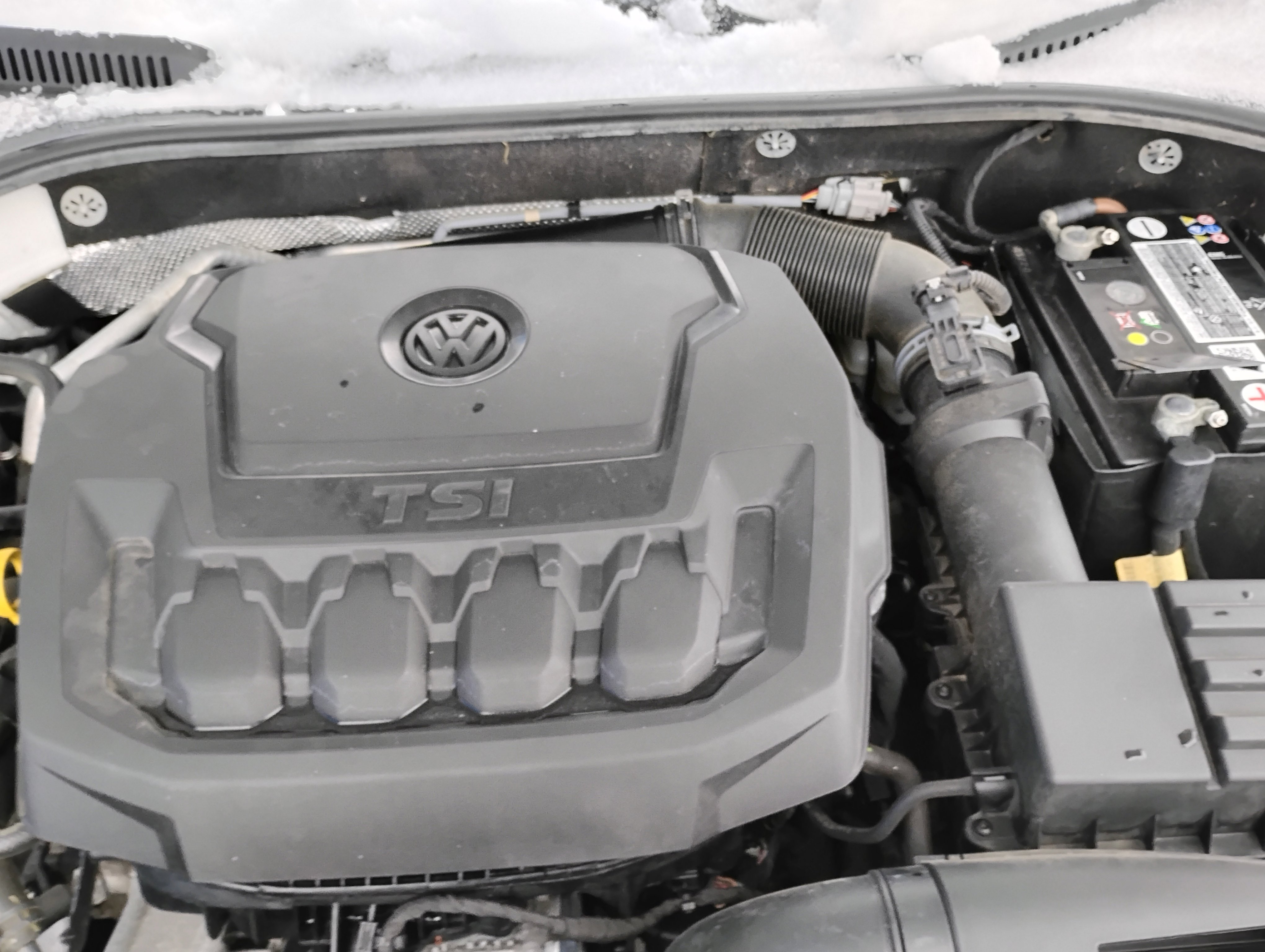 Used 2021 Volkswagen Passat 2.0T SE image 35