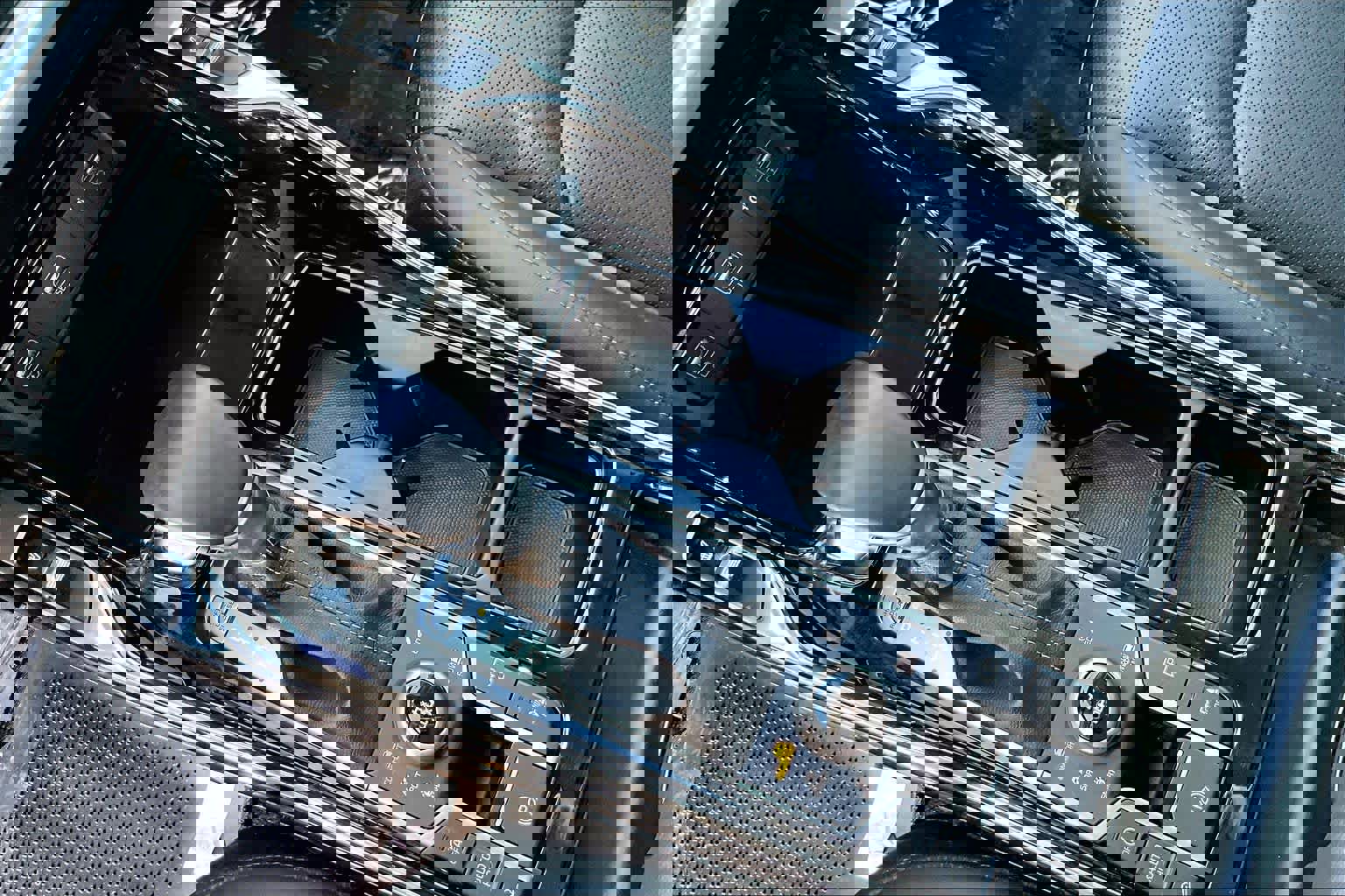 Used 2023 Kia Sorento SX image 17