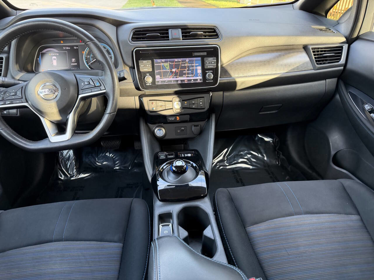 Used 2018 Nissan Leaf SV w/ SV Technology Package image 18