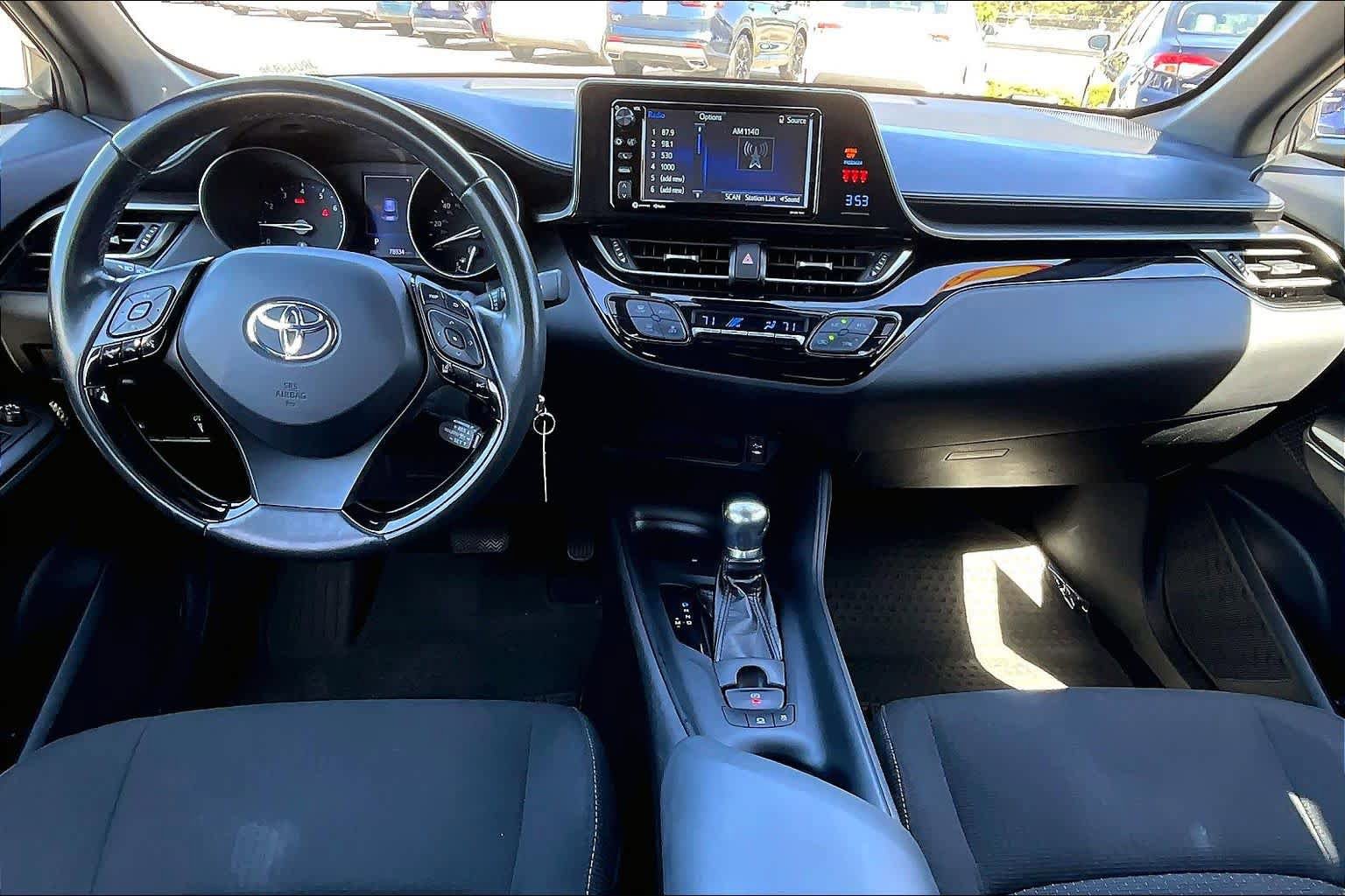 Used 2018 Toyota C-HR XLE FWD image 15