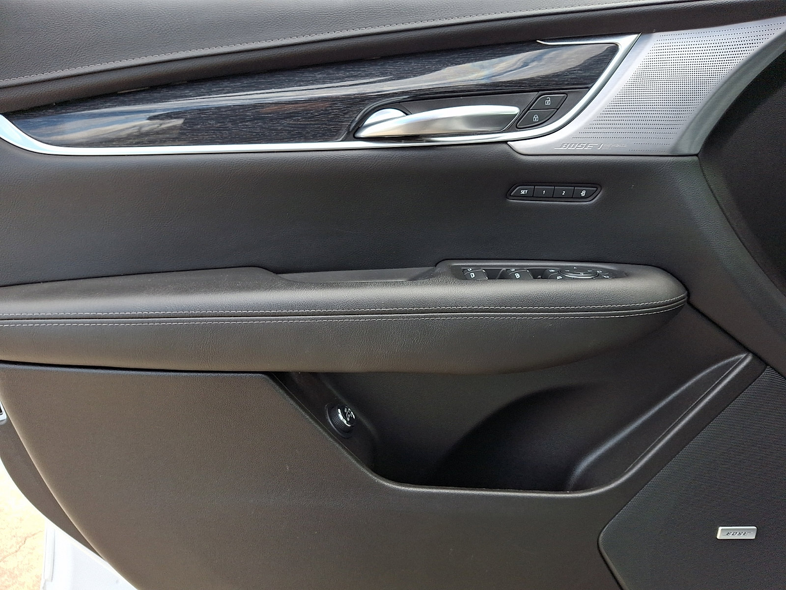 Used 2022 Cadillac XT5 Premium Luxury image 12