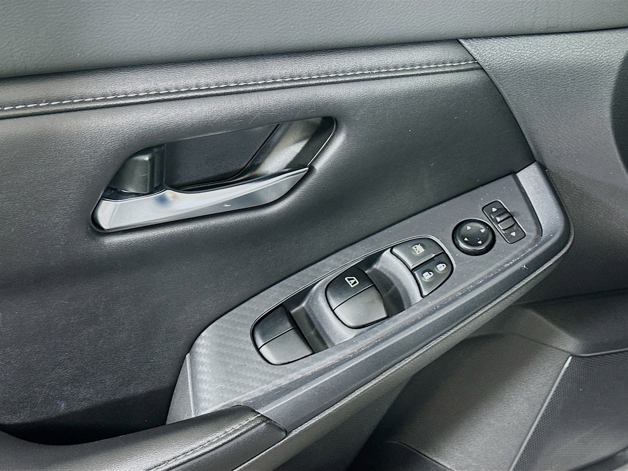 Used 2023 Nissan Sentra SV w/ All-Weather Package image 15