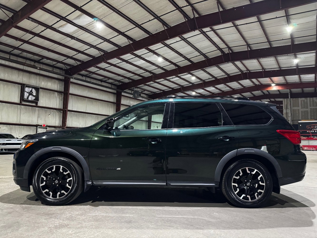 Used 2020 Nissan Pathfinder SV w/ Rock Creek Edition image 4