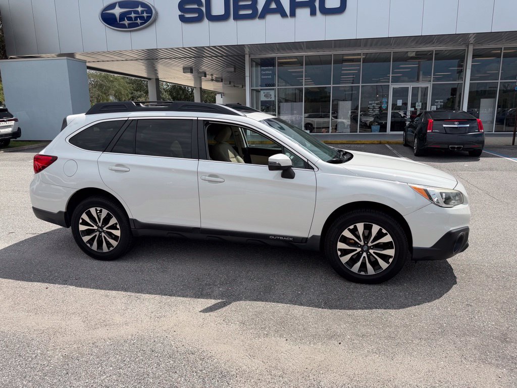 Used 2015 Subaru Outback 2.5i Limited AWD/4WD image 2