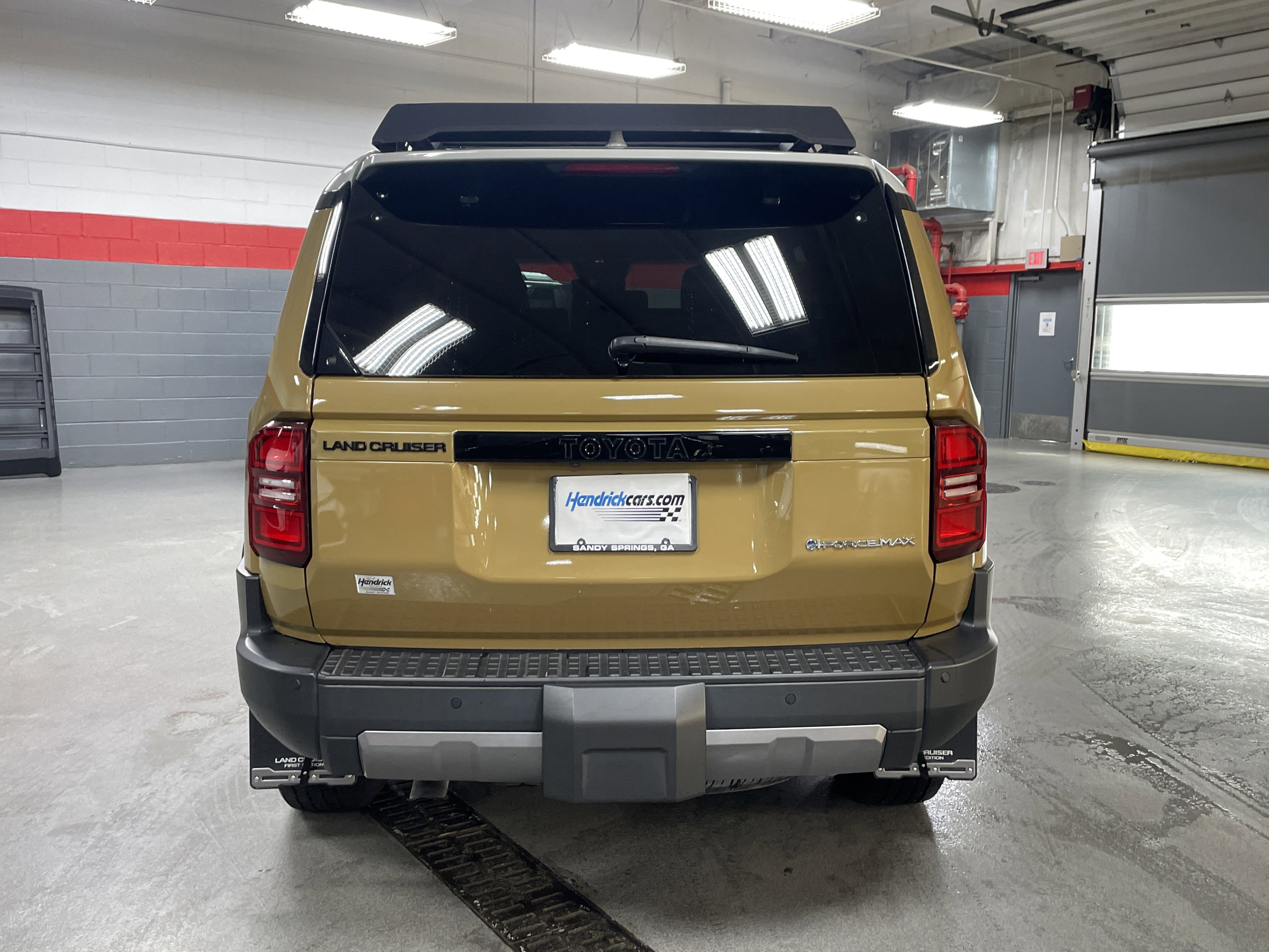 Used 2024 Toyota Land Cruiser image 9