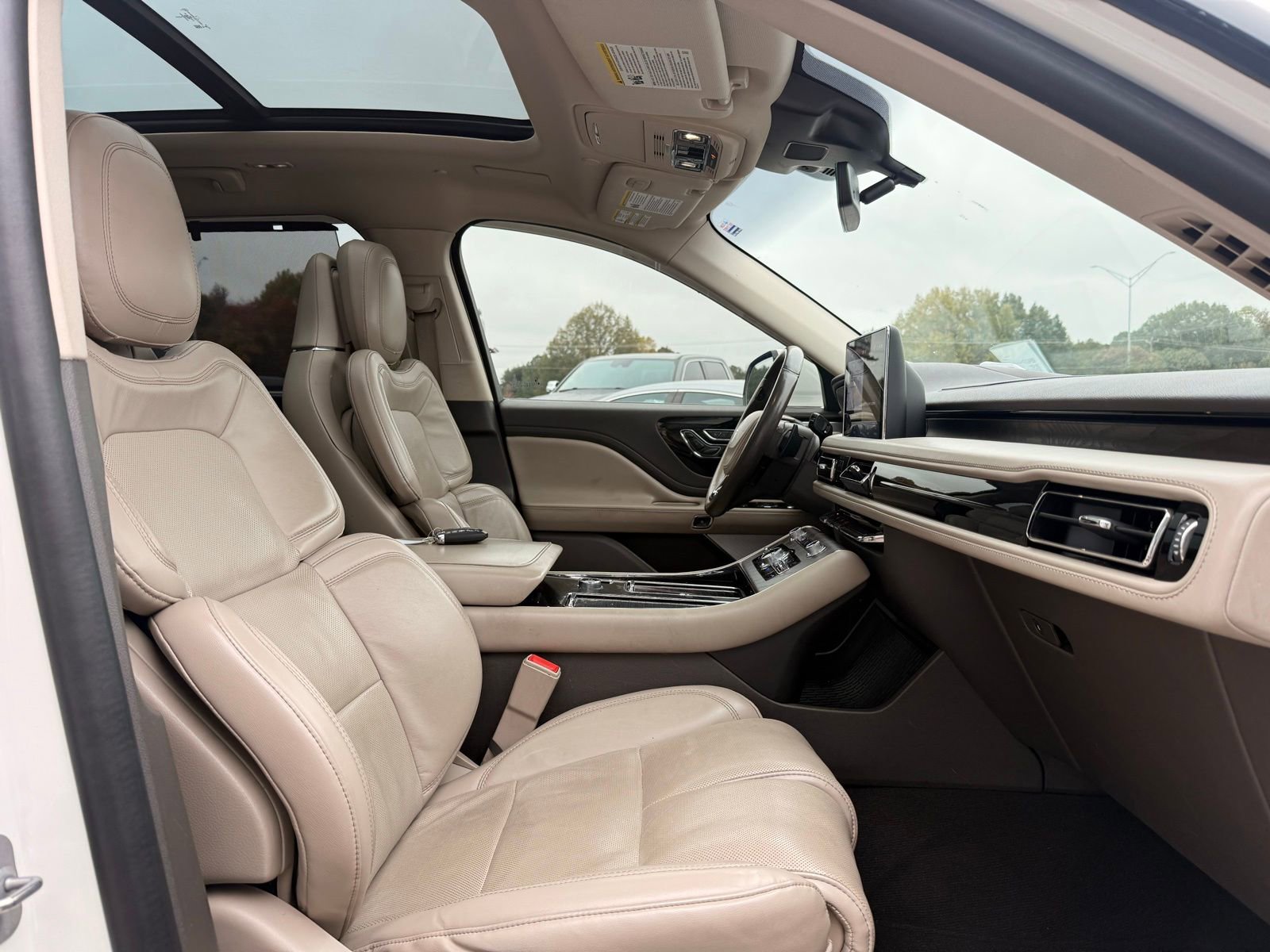 Used 2021 Lincoln Aviator Reserve w/ Equipment Group 210A image 29