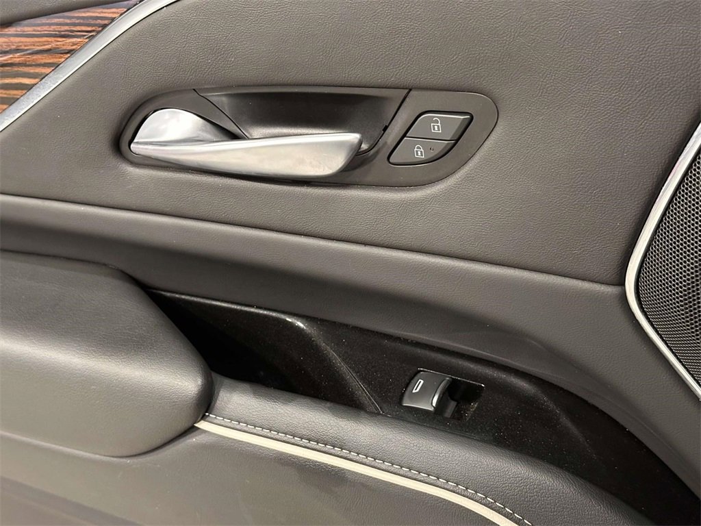 Used 2023 Cadillac Escalade Premium Luxury image 23